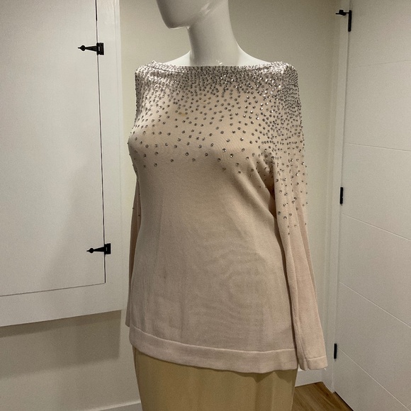 Elegant Cream Sweater with Silver Embellishments - Picture 5 of 10